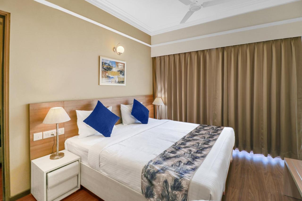 Starlit Suites Newtown Calcutta Exterior foto